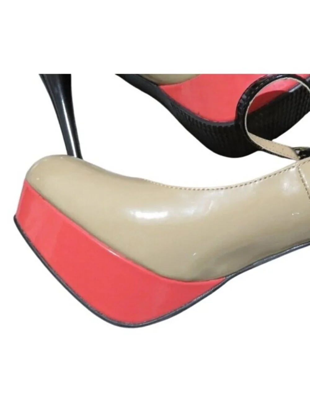 Mossimo Tan Coral Black Colorblock Patent Leather 1.5